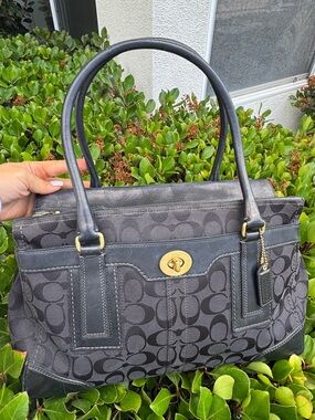 Vintage Coach Black Signature Shoulder Bag